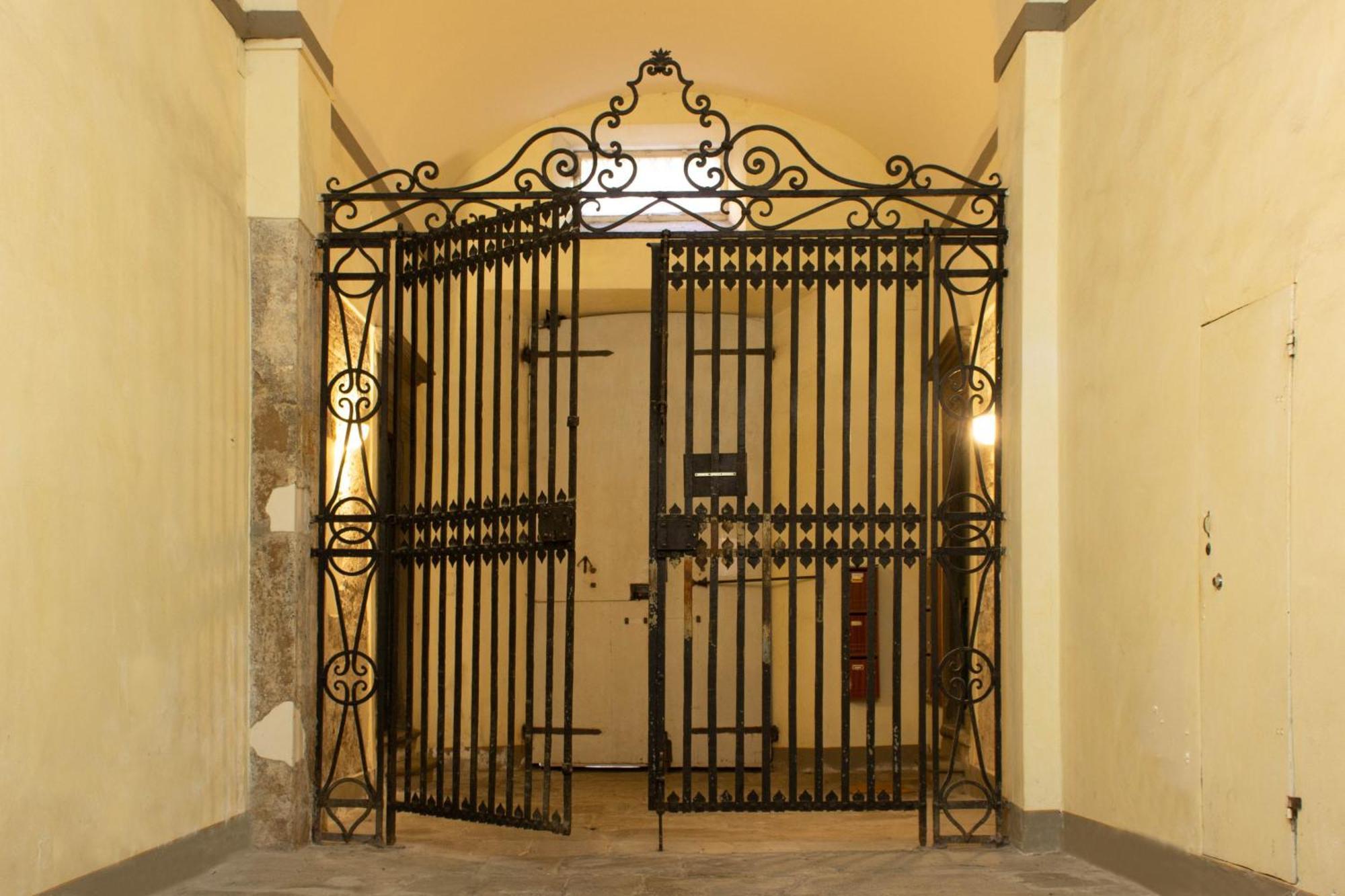 Nel Cuore Di PisaMonolocale In Palazzo Storico. Luaran gambar